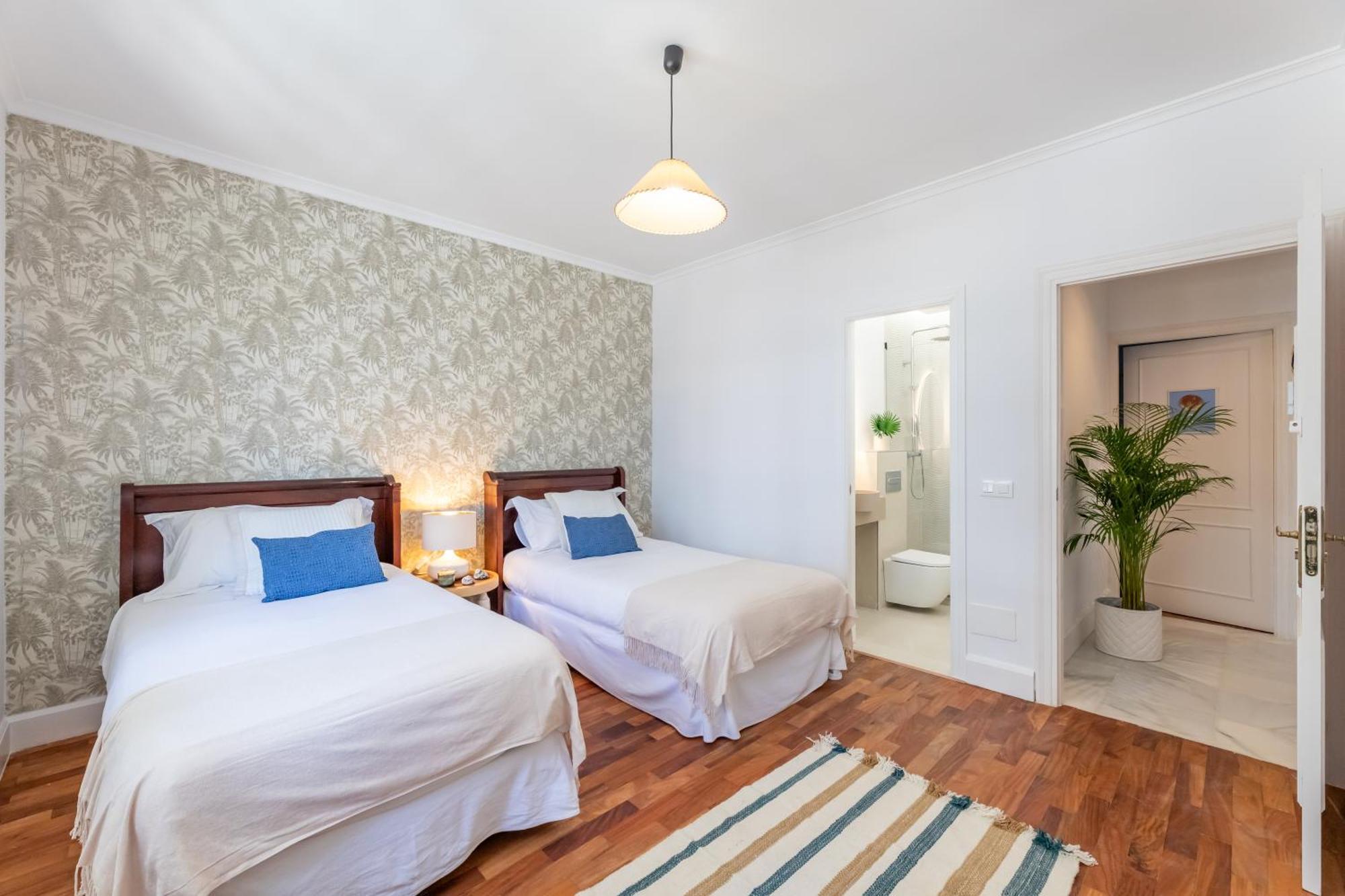 Bed and Breakfast Aurora Boutique House - Only Adults Марбелья Экстерьер фото